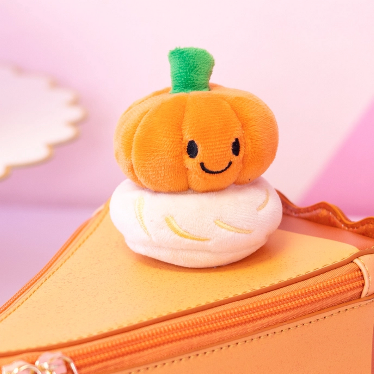 Piece of Pie Slice Handbag -
Pumpkin Spice (Avail:07/26/23)