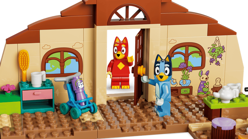 11221 School with Rusty and Bluey